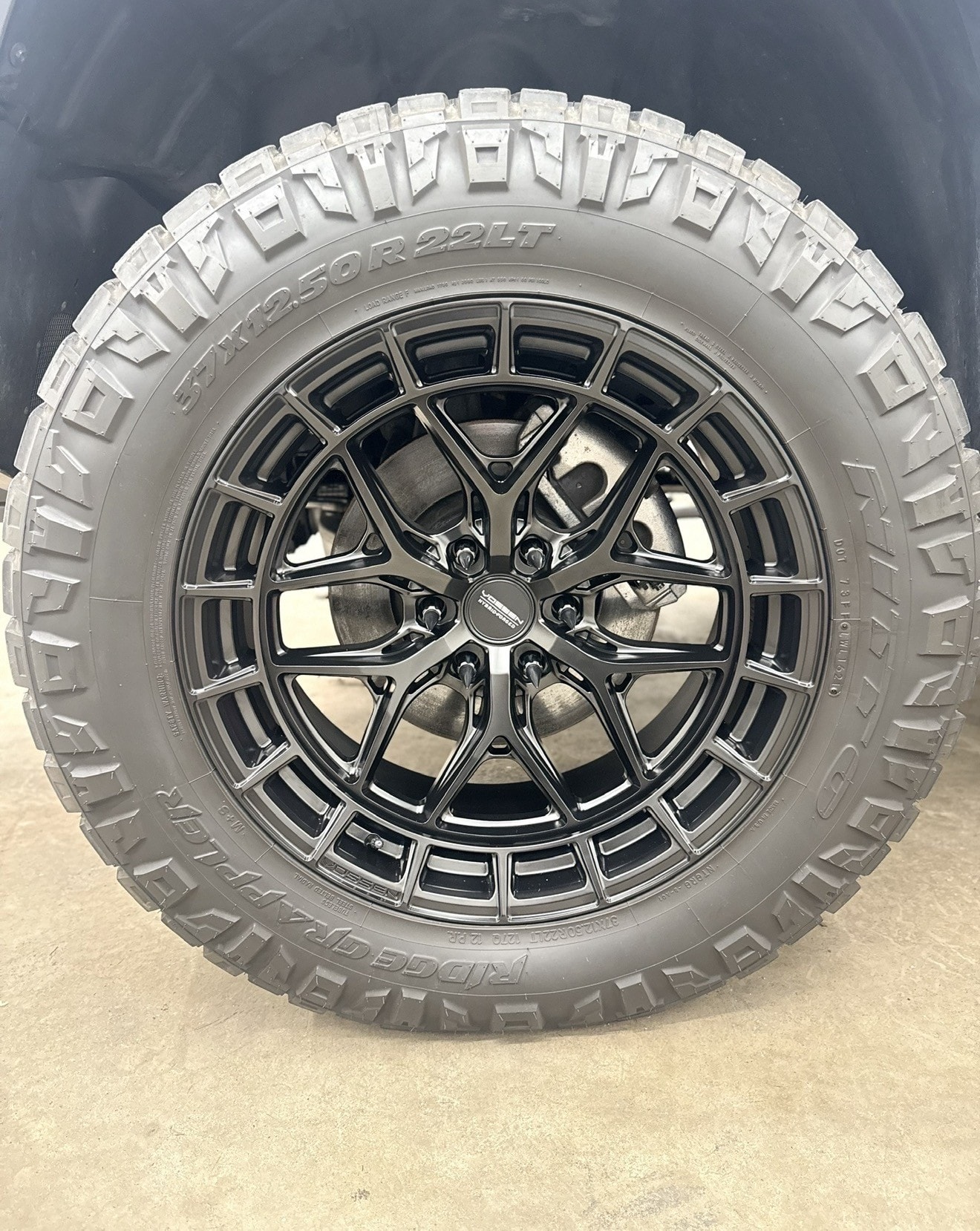 Premium wheel and tire detailing